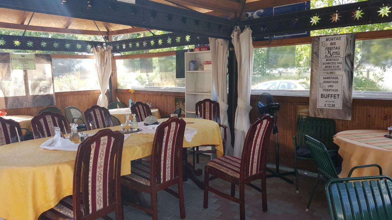Appartamento Leon'S Silberwald Strasshof an der Nordbahn Esterno foto